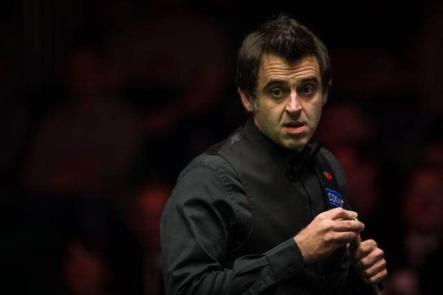 他的存在使 他的存在使