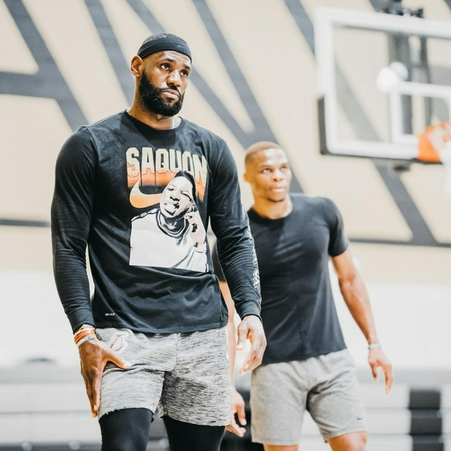 的脚步横移 的脚步横移