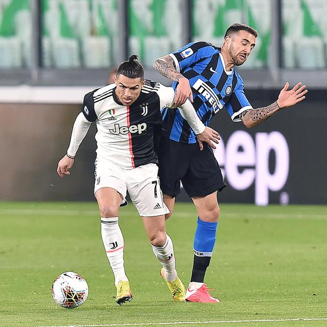 侧翼一过中 侧翼一过中